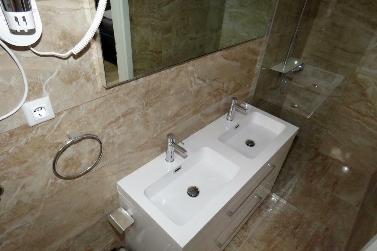 Lux Dalmatia I & R Makarska Exterior foto