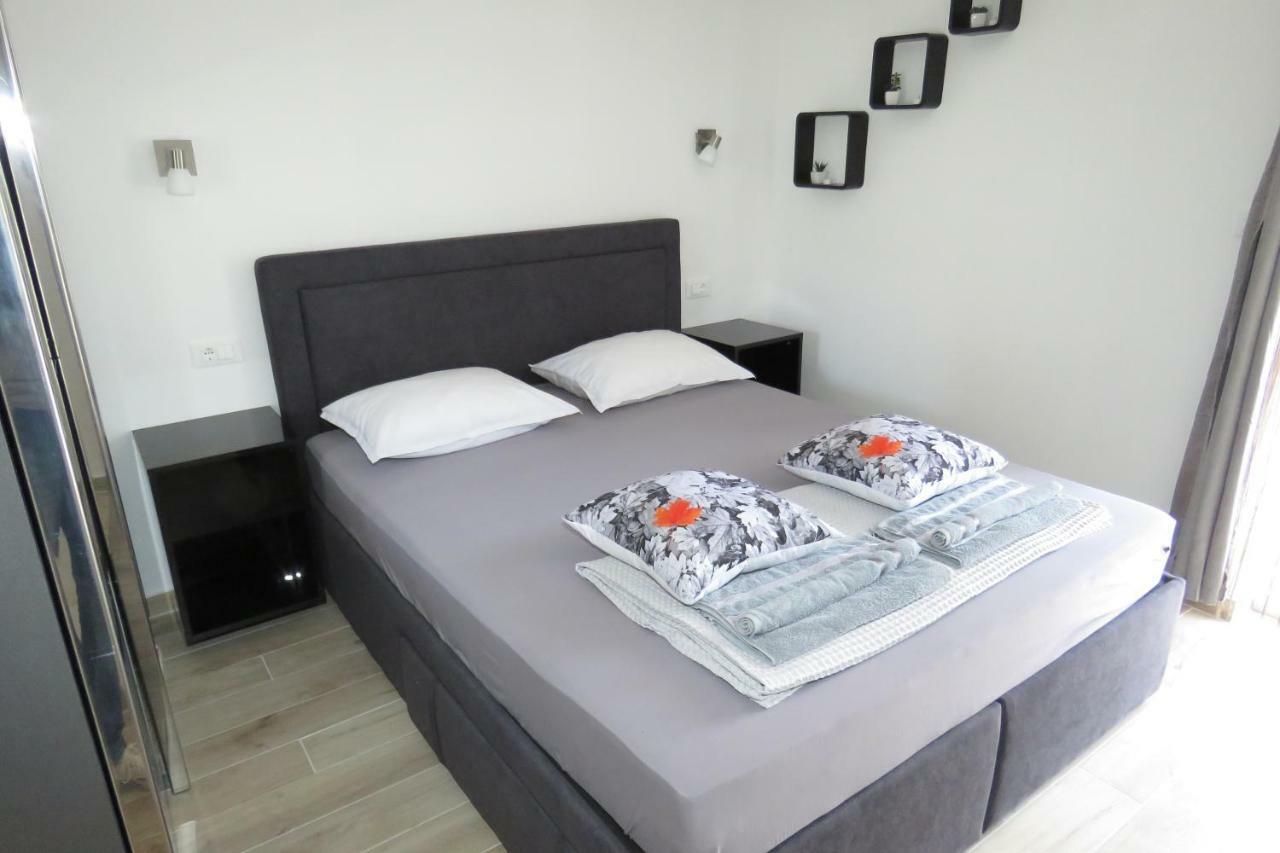 Lux Dalmatia I & R Makarska Exterior foto